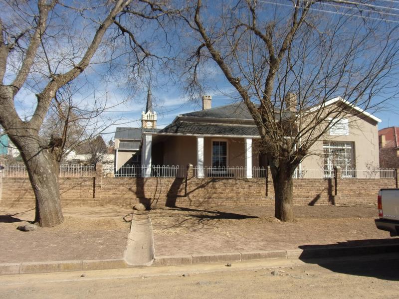 To Let 4 Bedroom Property for Rent in Molteno Eastern Cape